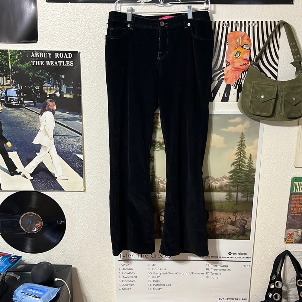 GLO jeans